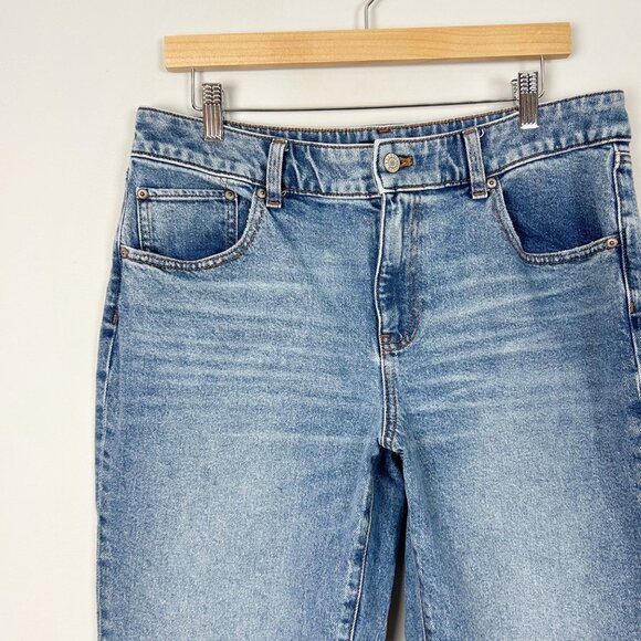 Talbots Everyday Relaxed Jeans Straight Leg Medium Blue Wash Size 12 Petite Wome - Picture 2 of 4